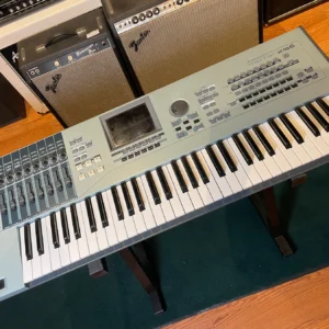 Yamaha Motif XS6 Synthesizer