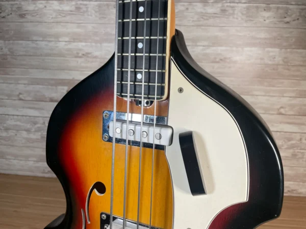 Vox V250 Violin Semihollow Bass