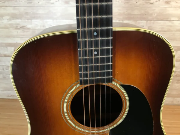 Martin D-28 1975 Sunburst Used